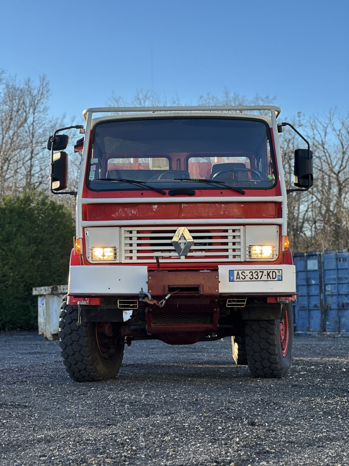 Renault M 210 - شاحنة حريق: صورة 1 Renault M 210 - شاحنة حريق: صورة 1