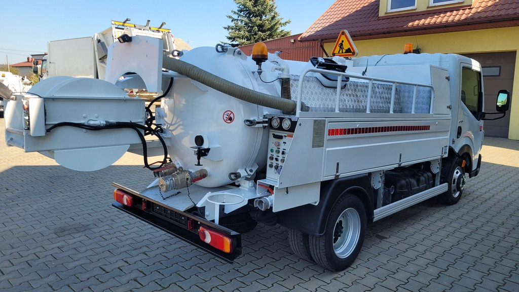 فراغ شاحنة Renault Maxity 140dxi Kanalreiniger COMBI CLEANER VAACUM Hydrocureur: صورة 10 فراغ شاحنة Renault Maxity 140dxi Kanalreiniger COMBI CLEANER VAACUM Hydrocureur: صورة 10