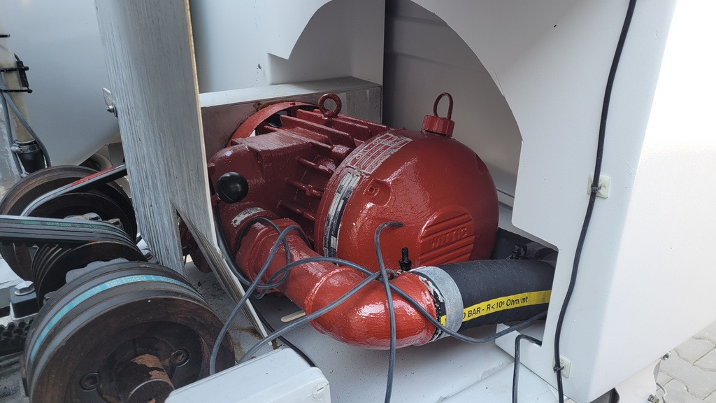 فراغ شاحنة Renault Maxity 140dxi Kanalreiniger COMBI CLEANER VAACUM Hydrocureur: صورة 48 فراغ شاحنة Renault Maxity 140dxi Kanalreiniger COMBI CLEANER VAACUM Hydrocureur: صورة 48