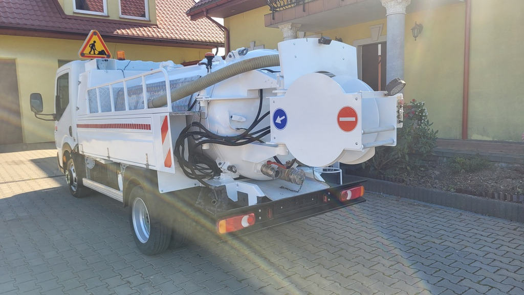 فراغ شاحنة Renault Maxity 140dxi Kanalreiniger COMBI CLEANER VAACUM Hydrocureur: صورة 6 فراغ شاحنة Renault Maxity 140dxi Kanalreiniger COMBI CLEANER VAACUM Hydrocureur: صورة 6