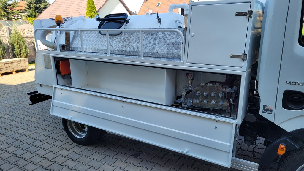 فراغ شاحنة Renault Maxity 140dxi Kanalreiniger COMBI CLEANER VAACUM Hydrocureur: صورة 37 فراغ شاحنة Renault Maxity 140dxi Kanalreiniger COMBI CLEANER VAACUM Hydrocureur: صورة 37