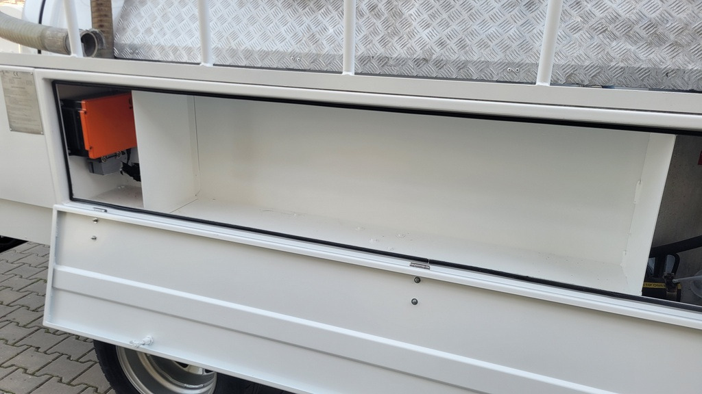 فراغ شاحنة Renault Maxity 140dxi Kanalreiniger COMBI CLEANER VAACUM Hydrocureur: صورة 42 فراغ شاحنة Renault Maxity 140dxi Kanalreiniger COMBI CLEANER VAACUM Hydrocureur: صورة 42