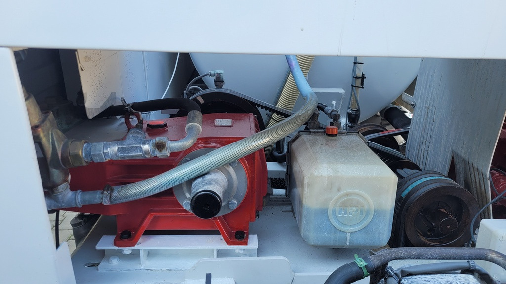 فراغ شاحنة Renault Maxity 140dxi Kanalreiniger COMBI CLEANER VAACUM Hydrocureur: صورة 45 فراغ شاحنة Renault Maxity 140dxi Kanalreiniger COMBI CLEANER VAACUM Hydrocureur: صورة 45