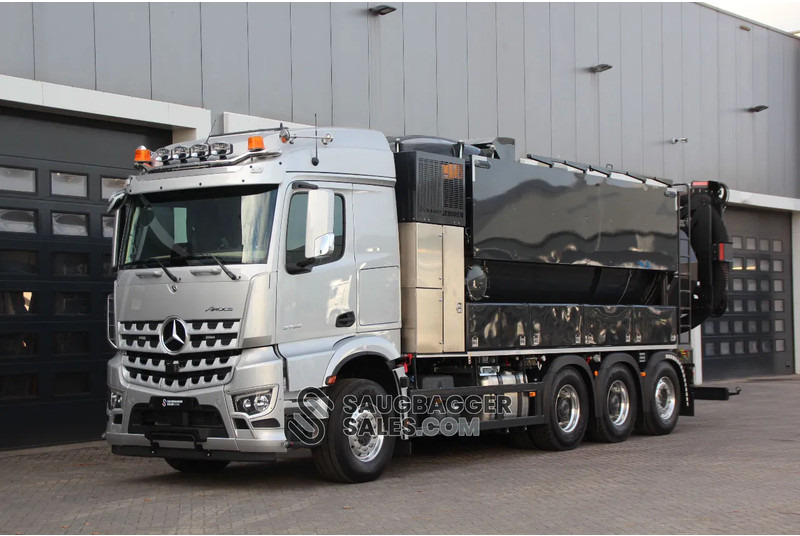 Mercedes-Benz NAAKTGEBOREN Vacu-Press 11.000 - فراغ شاحنة: صورة 1 Mercedes-Benz NAAKTGEBOREN Vacu-Press 11.000 - فراغ شاحنة: صورة 1