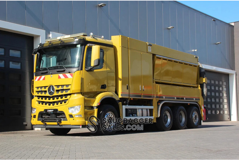 Mercedes-Benz RSP ESE 6 RD 8000 Suction Excavator - فراغ شاحنة: صورة 2 Mercedes-Benz RSP ESE 6 RD 8000 Suction Excavator - فراغ شاحنة: صورة 2