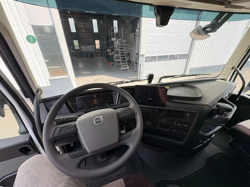 Volvo FH 500 Volvo FH 500 Amphitec Vortex 9000 - فراغ شاحنة: صورة 3 Volvo FH 500 Volvo FH 500 Amphitec Vortex 9000 - فراغ شاحنة: صورة 3
