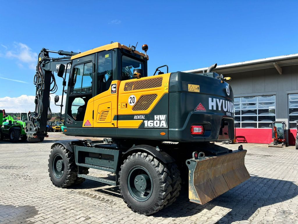 Hyundai HW160A Hyundai HW160A - حفار ذو عجلات: صورة 2 Hyundai HW160A Hyundai HW160A - حفار ذو عجلات: صورة 2