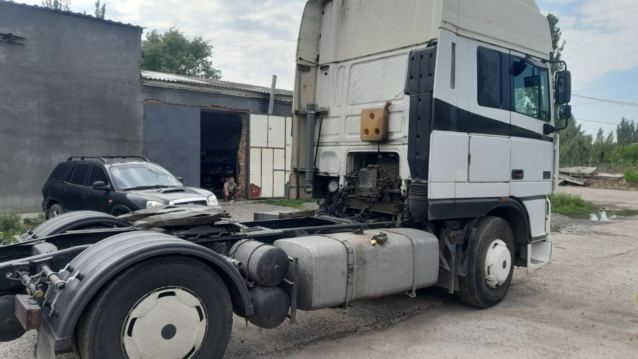 رأس تريلا DAF 95XF430: صورة 6
