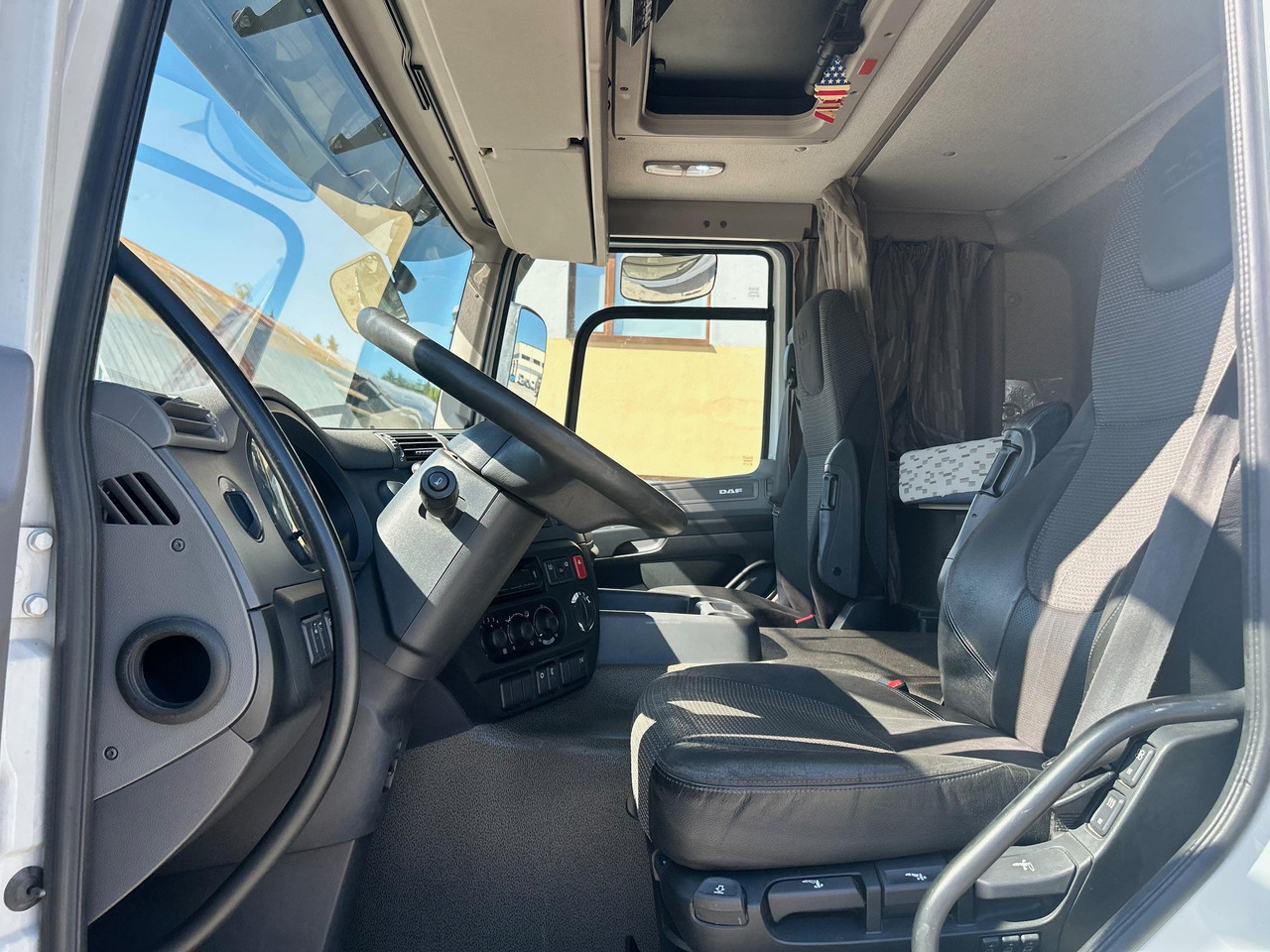 شاحنة ذات مبرد DAF CF330: صورة 15 شاحنة ذات مبرد DAF CF330: صورة 15