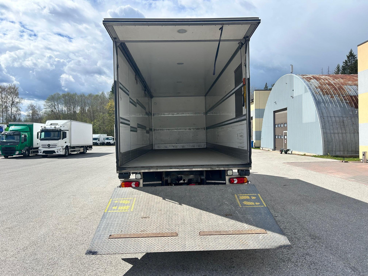 DAF LF320 - شاحنة صندوقية: صورة 5 DAF LF320 - شاحنة صندوقية: صورة 5