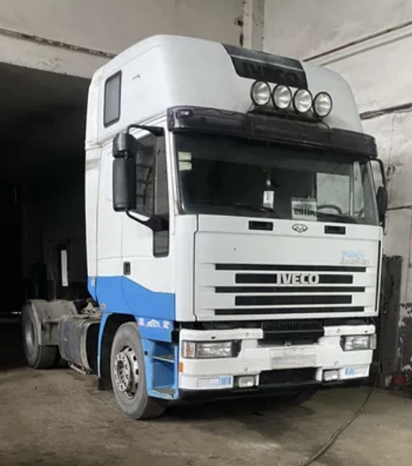 IVECO EUROSTAR - مقطورة السحب: صورة 1 IVECO EUROSTAR - مقطورة السحب: صورة 1