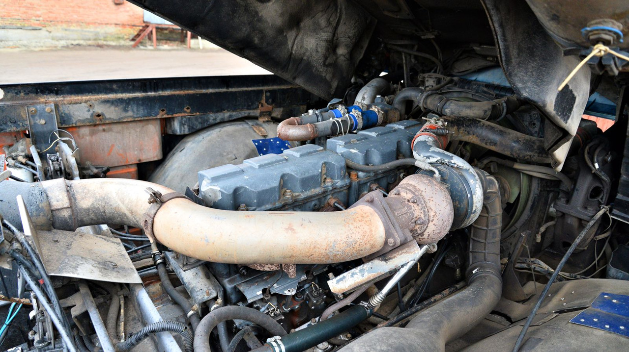 مقطورة السحب RENAULT Magnum 440: صورة 16