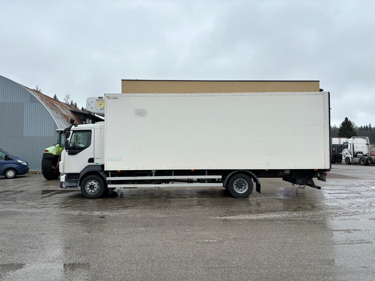 شاحنة ذات مبرد VOLVO FL 240: صورة 9 شاحنة ذات مبرد VOLVO FL 240: صورة 9