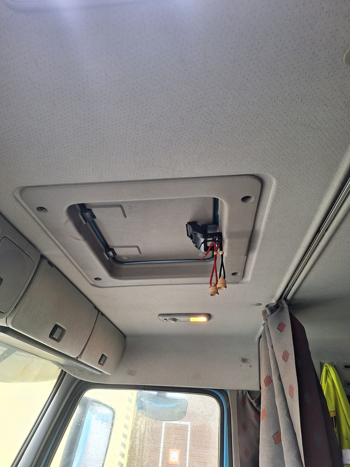 VOLVO FM12.380 - شاحنة: صورة 4 VOLVO FM12.380 - شاحنة: صورة 4