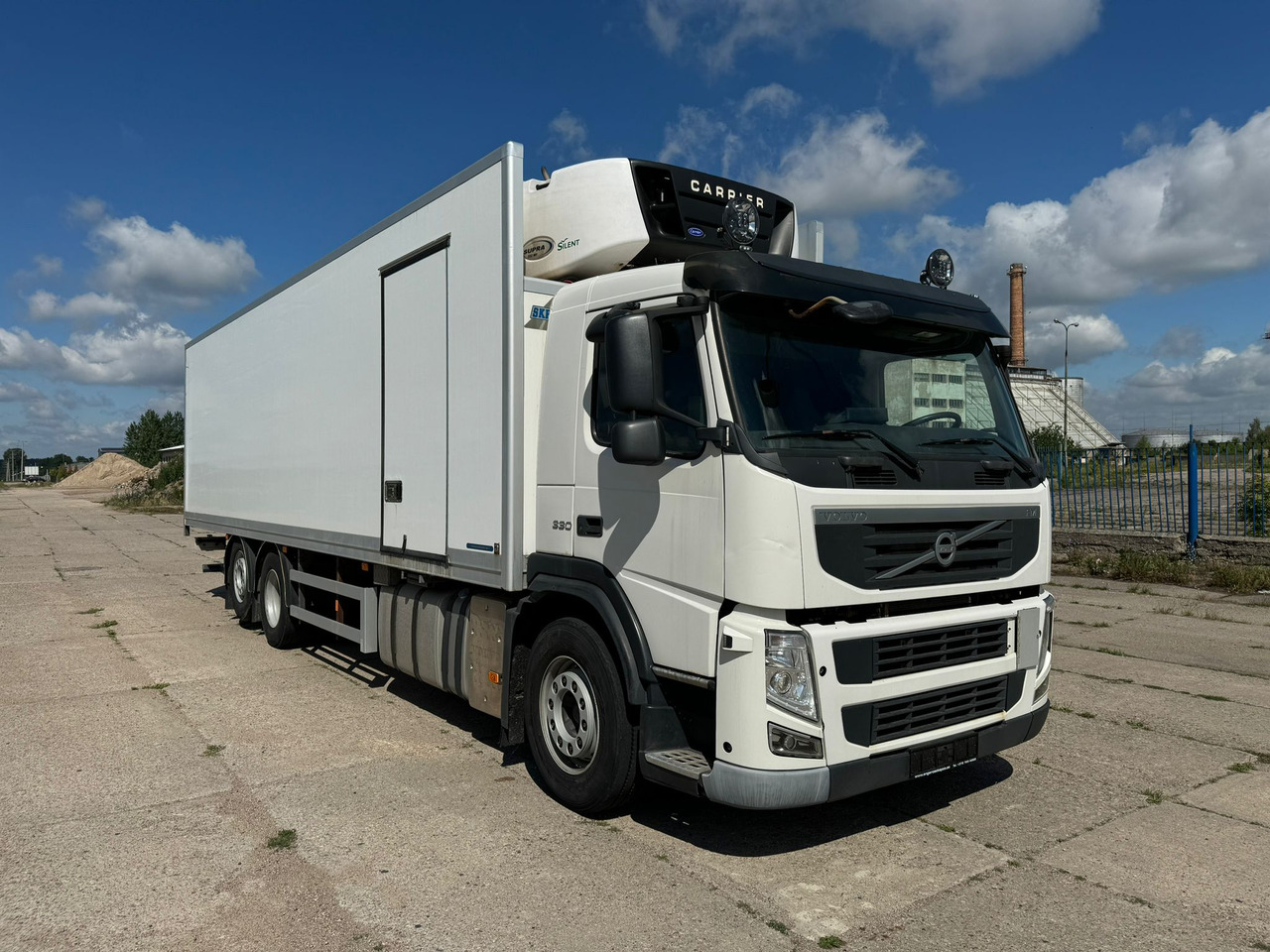 VOLVO FM330 - شاحنة ذات مبرد: صورة 1 VOLVO FM330 - شاحنة ذات مبرد: صورة 1