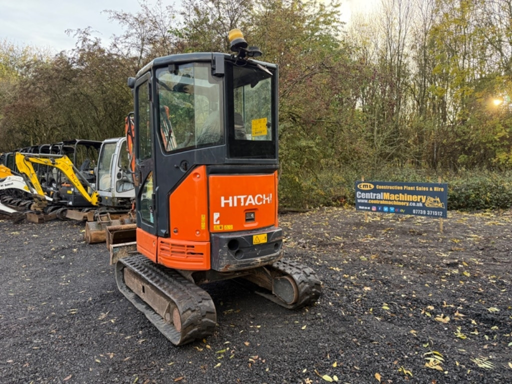 Hitachi ZX 26 U-5 A CR - حفار صغير: صورة 5 Hitachi ZX 26 U-5 A CR - حفار صغير: صورة 5