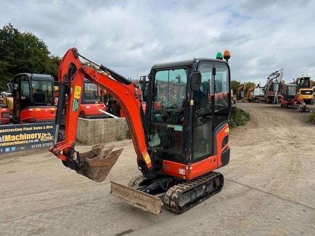 Kubota KX 016-4 - حفار صغير: صورة 4 Kubota KX 016-4 - حفار صغير: صورة 4