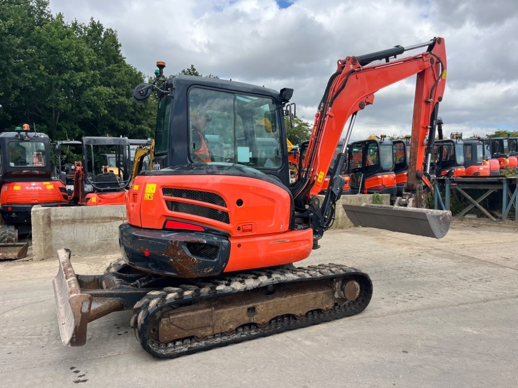 Kubota KX 057-4 - حفار صغير: صورة 4 Kubota KX 057-4 - حفار صغير: صورة 4