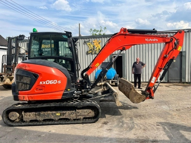 Kubota KX 060-5 - حفار صغير: صورة 1 Kubota KX 060-5 - حفار صغير: صورة 1