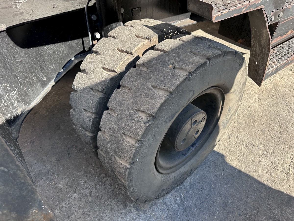 CATERPILLAR M 318 MH mit Greifer Kein 3022 3026 320 322 - حفار ذو عجلات: صورة 5 CATERPILLAR M 318 MH mit Greifer Kein 3022 3026 320 322 - حفار ذو عجلات: صورة 5