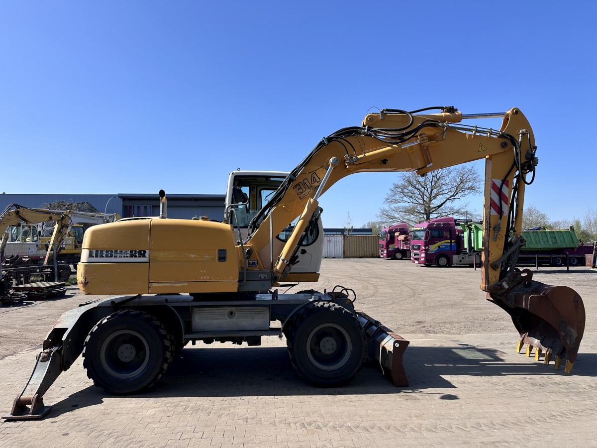 LIEBHERR A 314 All hydr. lines SW 33- 30 Km/h - حفار ذو عجلات: صورة 5 LIEBHERR A 314 All hydr. lines SW 33- 30 Km/h - حفار ذو عجلات: صورة 5