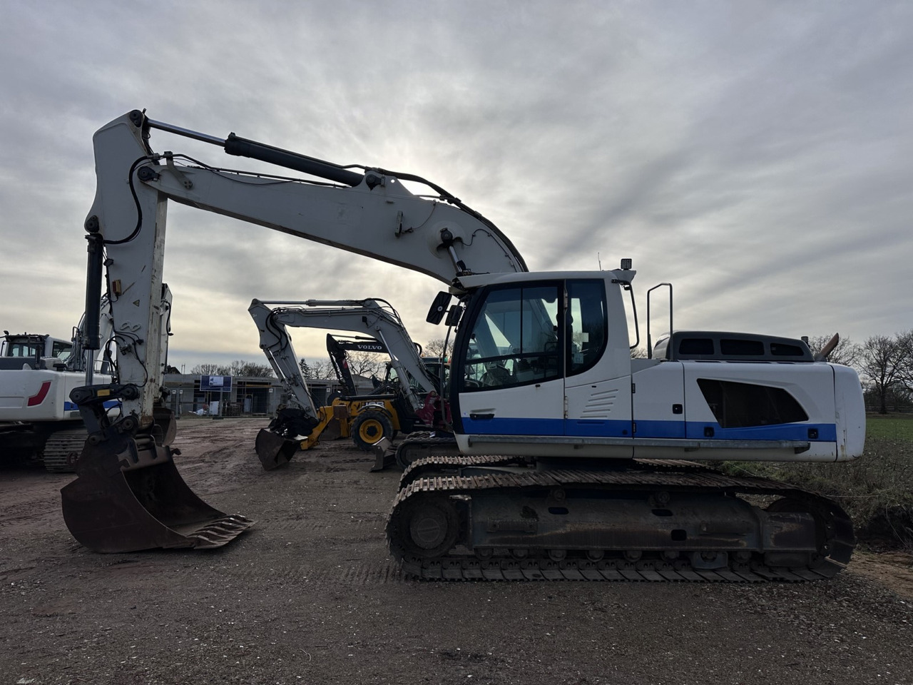 LIEBHERR R 924 LC Top Zustand !!! Kein 914- 916- 920- 926 - حفار زاحف: صورة 1 LIEBHERR R 924 LC Top Zustand !!! Kein 914- 916- 920- 926 - حفار زاحف: صورة 1