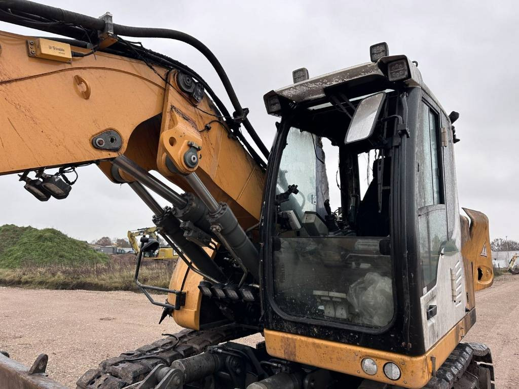 Liebherr 914 Compact for parts breaking dismantling - حفار زاحف: صورة 5 Liebherr 914 Compact for parts breaking dismantling - حفار زاحف: صورة 5