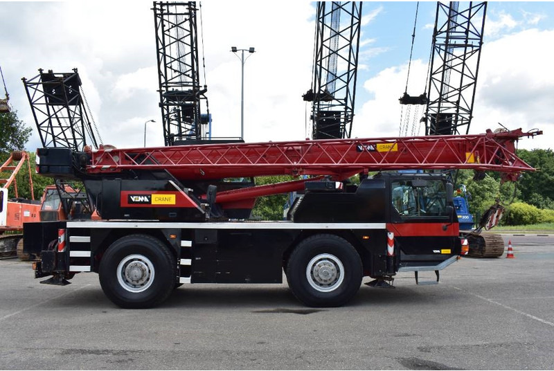 Liebherr LTM 1030-2 - رافعة لجميع التضاريس: صورة 5 Liebherr LTM 1030-2 - رافعة لجميع التضاريس: صورة 5