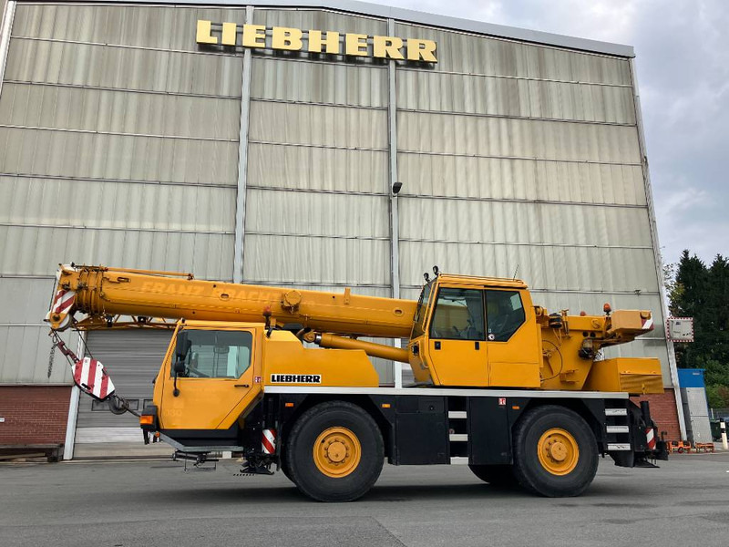 Liebherr LTM 1030-2 - رافعة لجميع التضاريس: صورة 1 Liebherr LTM 1030-2 - رافعة لجميع التضاريس: صورة 1