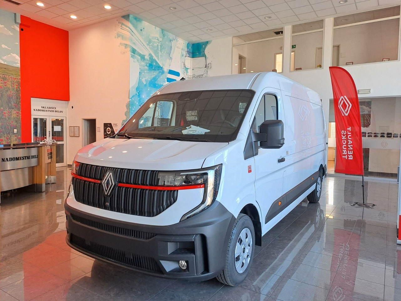 Renault Master L3H2 150 - NAV Klimaaut. Holzb. 270° - فان: صورة 1 Renault Master L3H2 150 - NAV Klimaaut. Holzb. 270° - فان: صورة 1