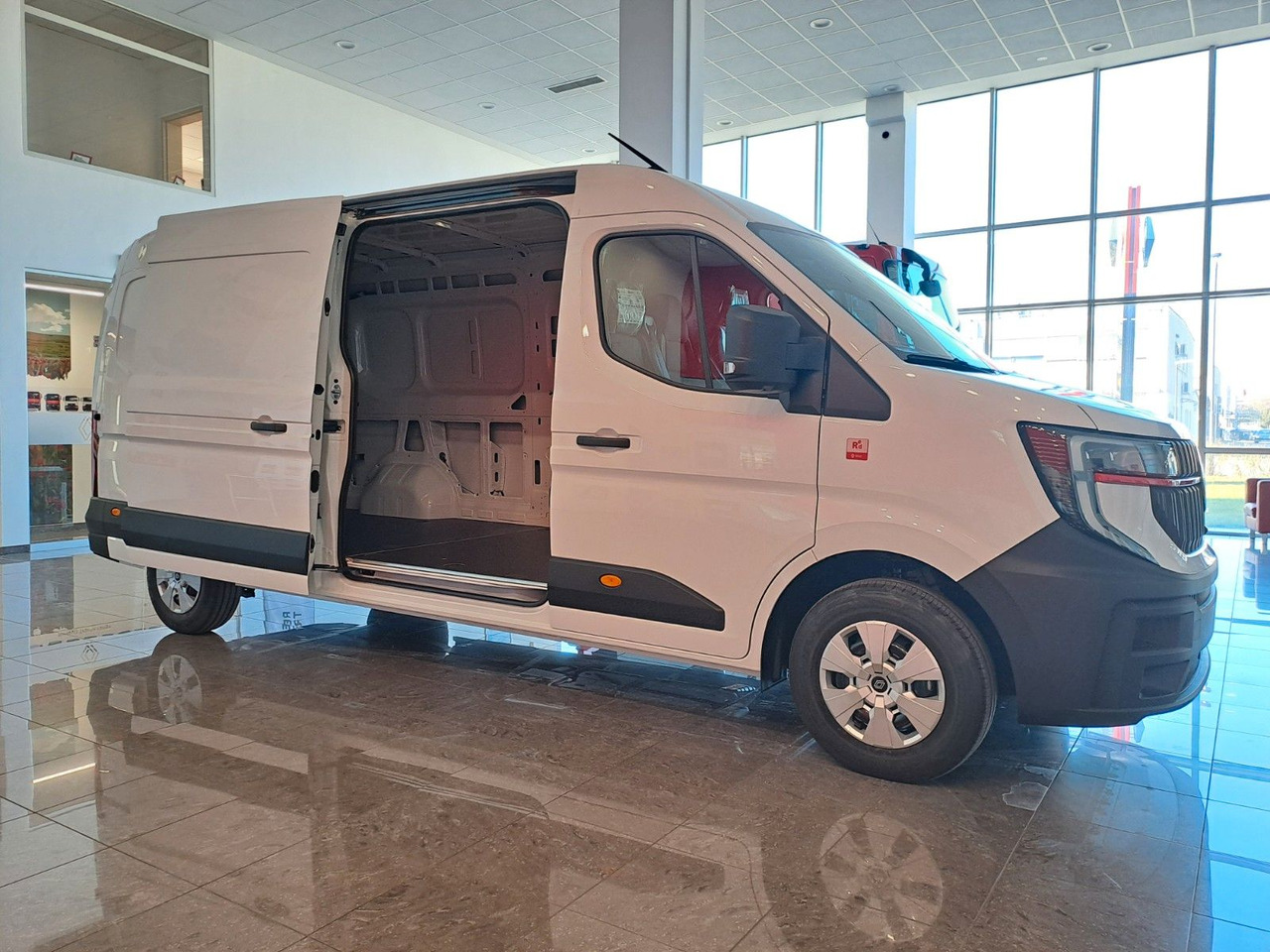 فان Renault Master L3H2 170 - NAV Klimaaut. Holzb. 270°: صورة 8