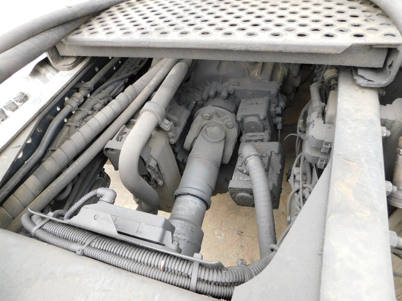 رأس تريلا Iveco As440tp: صورة 8