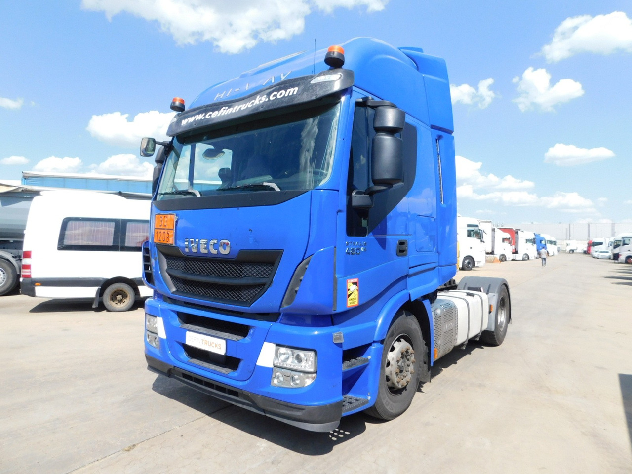 Iveco As440tp - مقطورة السحب: صورة 1 Iveco As440tp - مقطورة السحب: صورة 1