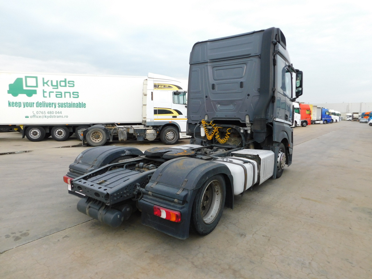Mercedes Actros 1842 - مقطورة السحب: صورة 3 Mercedes Actros 1842 - مقطورة السحب: صورة 3