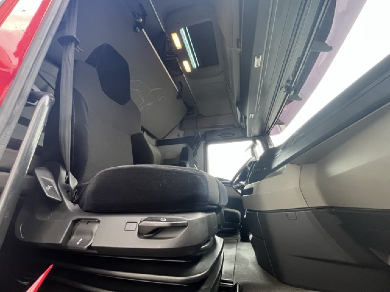 MAN TGX 18.510 4x2 LL SA - Vollgarantie MAN bis 01.27 - رأس تريلا: صورة 2 MAN TGX 18.510 4x2 LL SA - Vollgarantie MAN bis 01.27 - رأس تريلا: صورة 2