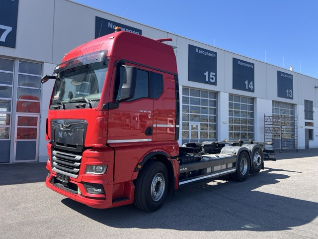 MAN TGX 26.470 6x2-4 LL - neu bereift Euro6 Intarder - ناقلة حاويات/ شاحنة حاويات: صورة 1 MAN TGX 26.470 6x2-4 LL - neu bereift Euro6 Intarder - ناقلة حاويات/ شاحنة حاويات: صورة 1
