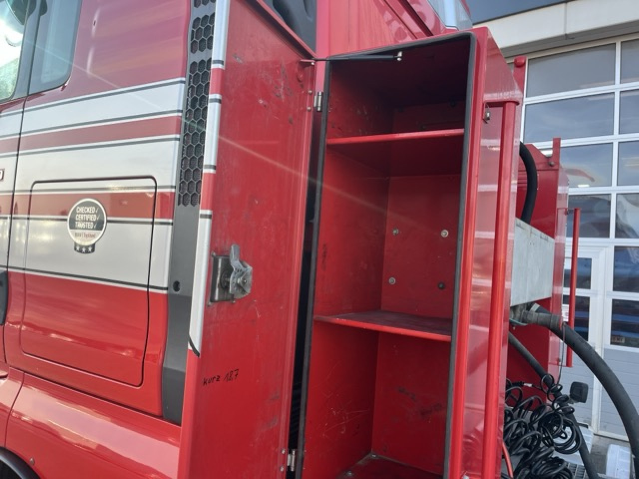 MAN TGX 26.480 6x4 BLS Euro6 Intarder Klima Luftfeder - رأس تريلا: صورة 2 MAN TGX 26.480 6x4 BLS Euro6 Intarder Klima Luftfeder - رأس تريلا: صورة 2