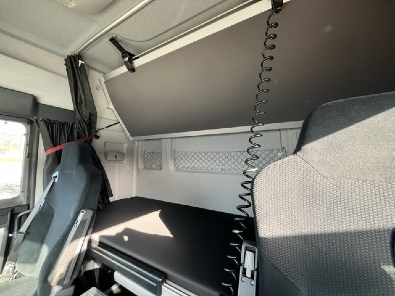 MAN TGX 26.480 6x4 BLS Euro6 Intarder Klima Luftfeder - رأس تريلا: صورة 5 MAN TGX 26.480 6x4 BLS Euro6 Intarder Klima Luftfeder - رأس تريلا: صورة 5