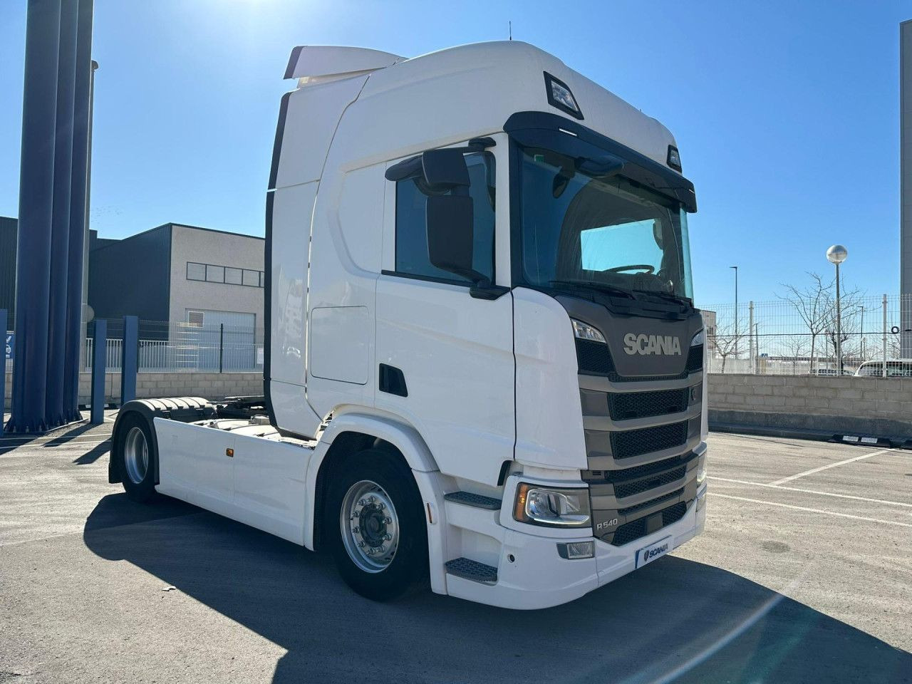 Scania R 460 - مقطورة السحب: صورة 4 Scania R 460 - مقطورة السحب: صورة 4