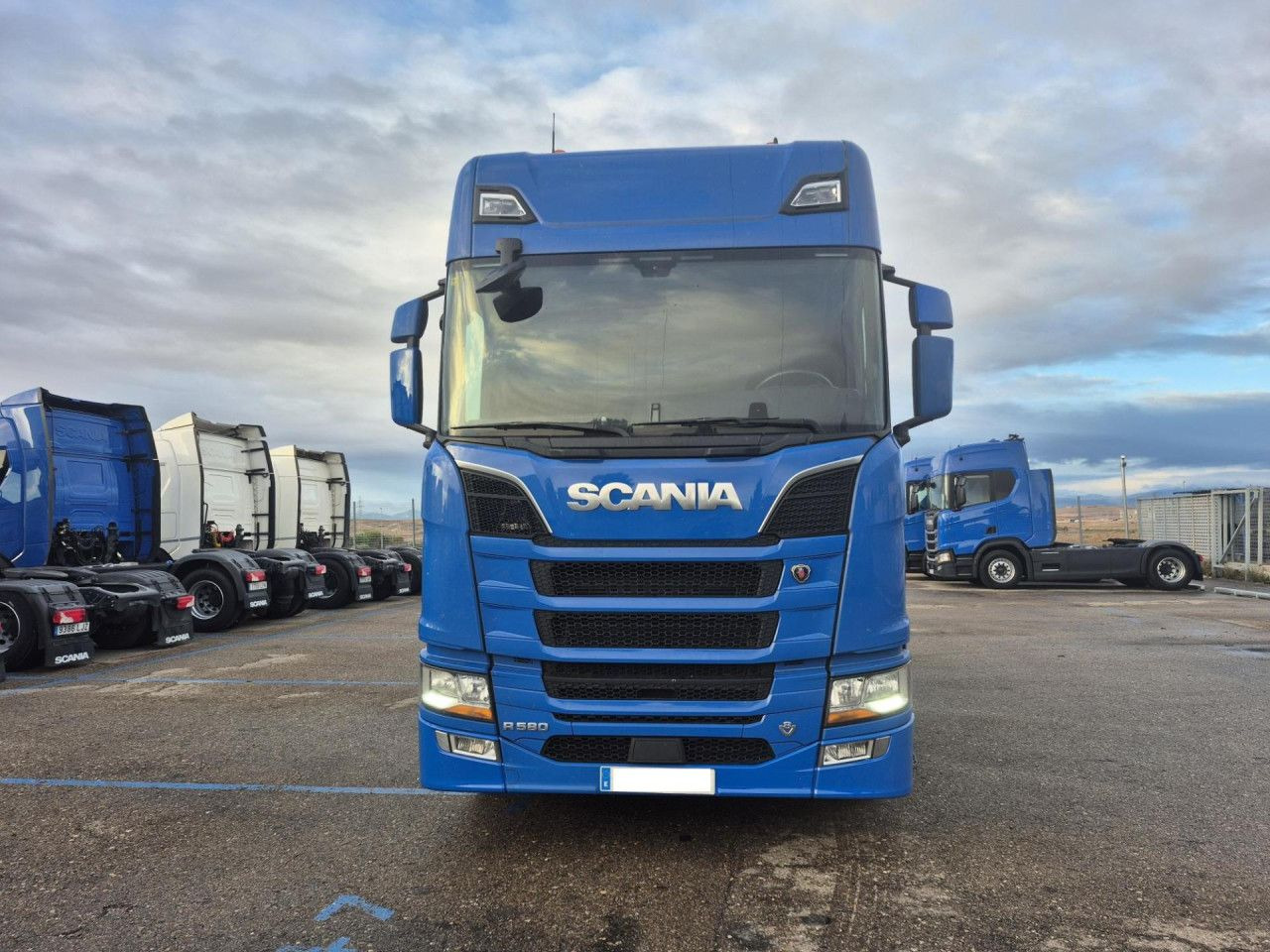 Scania R 580 - رأس تريلا: صورة 1 Scania R 580 - رأس تريلا: صورة 1