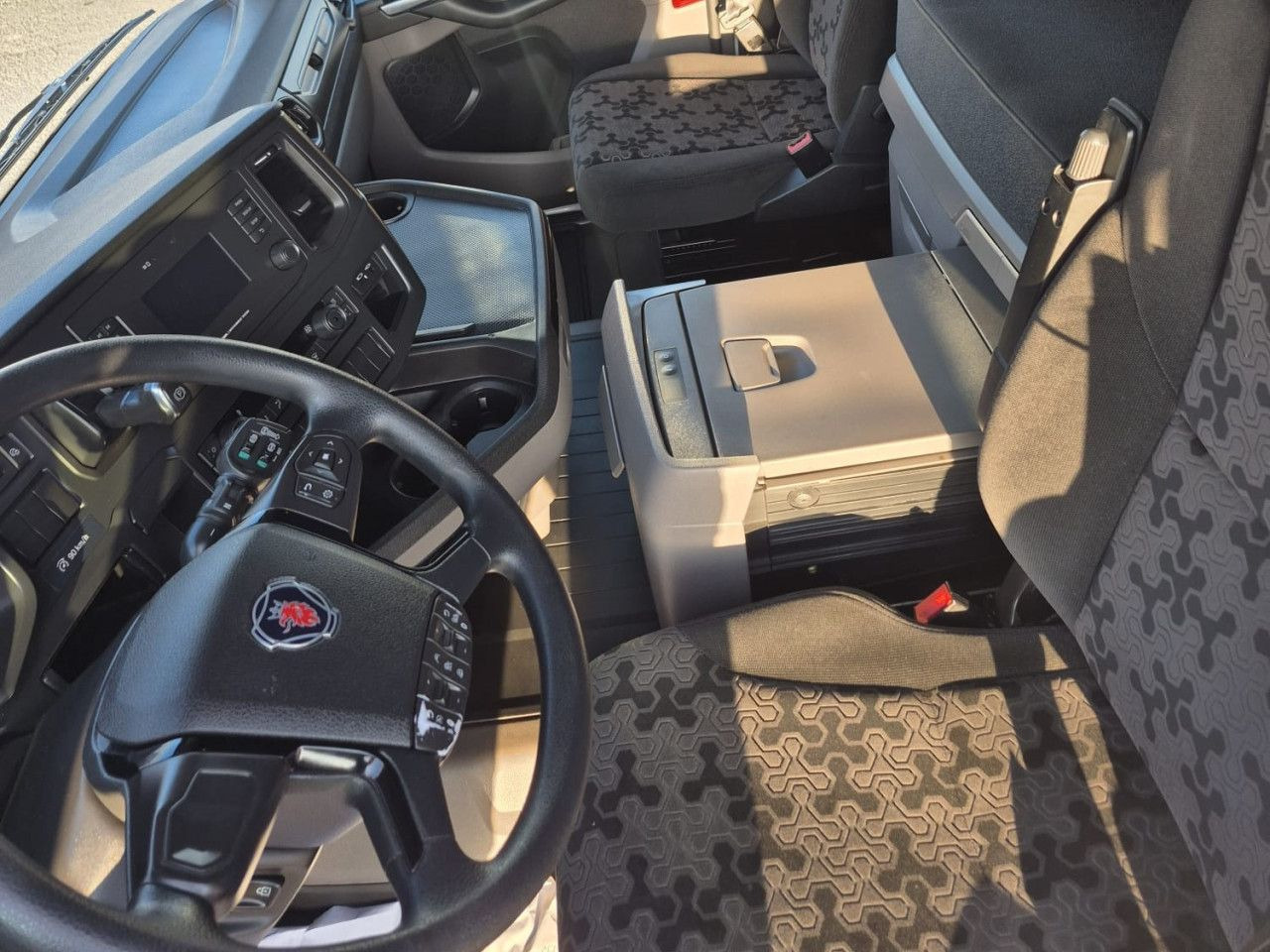 Scania R 590 - رأس تريلا: صورة 5 Scania R 590 - رأس تريلا: صورة 5