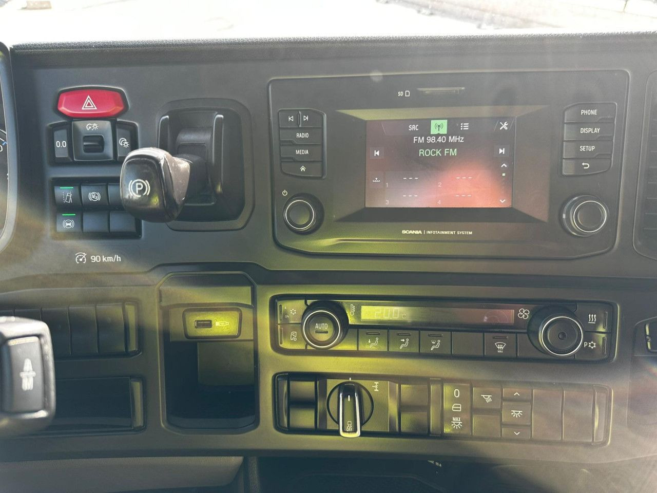 Scania S 450 - مقطورة السحب: صورة 5 Scania S 450 - مقطورة السحب: صورة 5