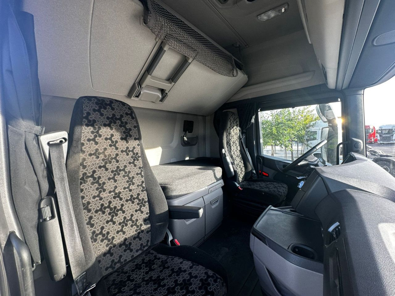 Scania S 500 - رأس تريلا: صورة 5 Scania S 500 - رأس تريلا: صورة 5