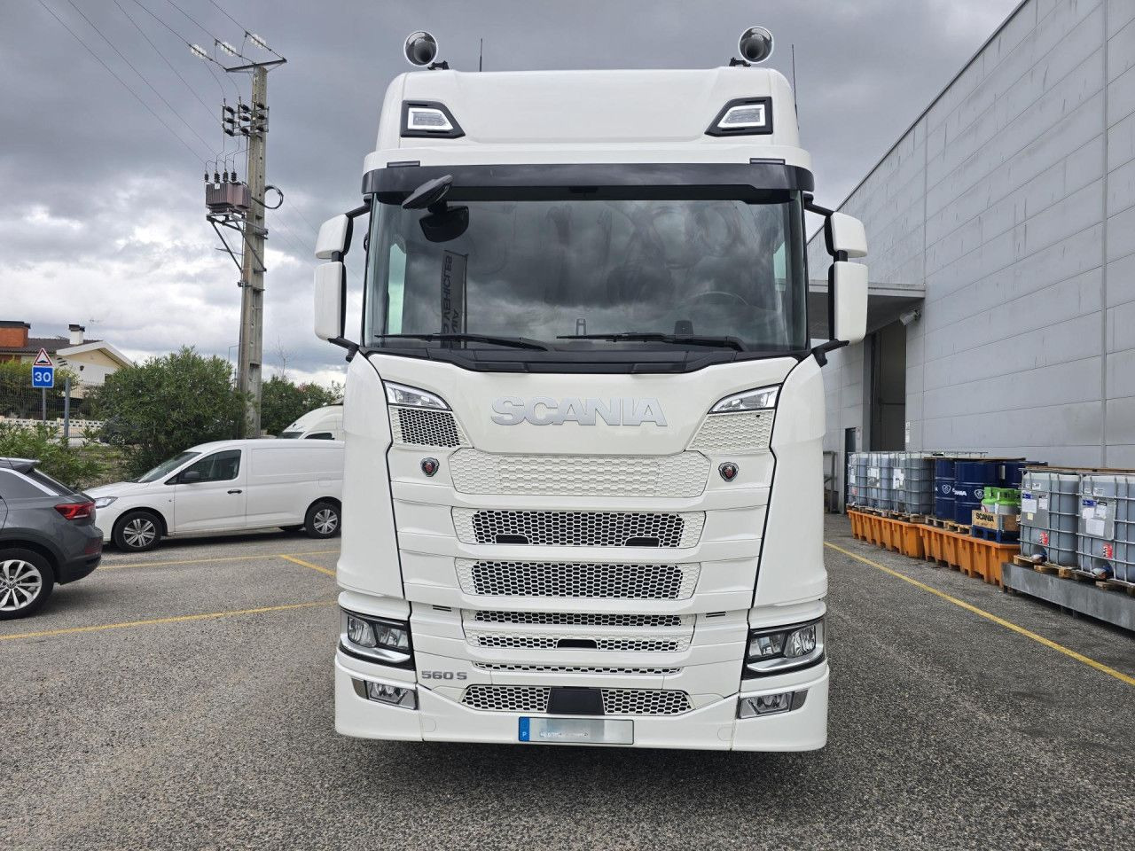 Scania S 560 - رأس تريلا: صورة 1 Scania S 560 - رأس تريلا: صورة 1