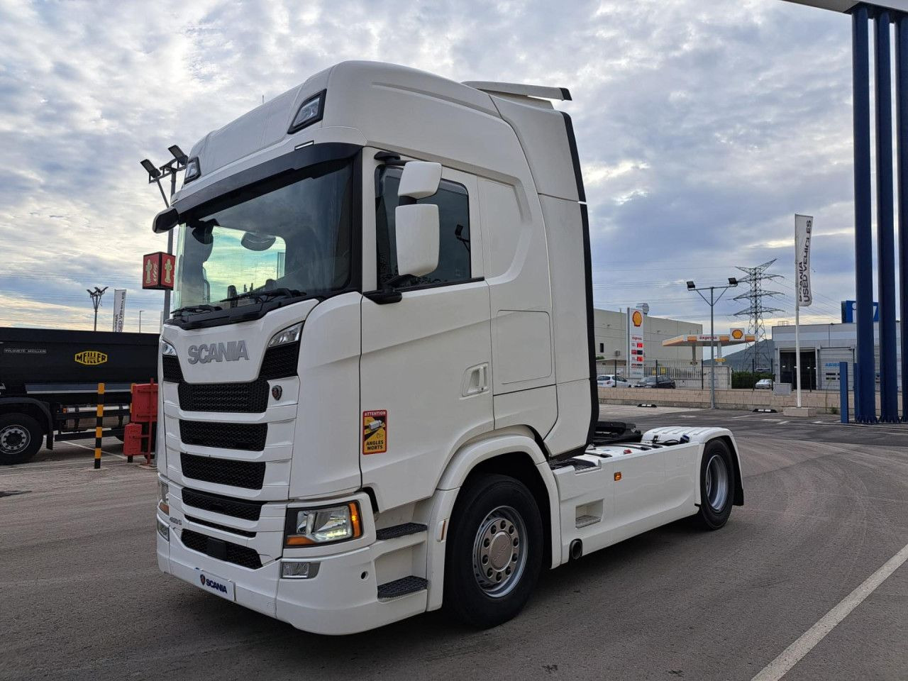 Scania - رأس تريلا: صورة 1 Scania - رأس تريلا: صورة 1