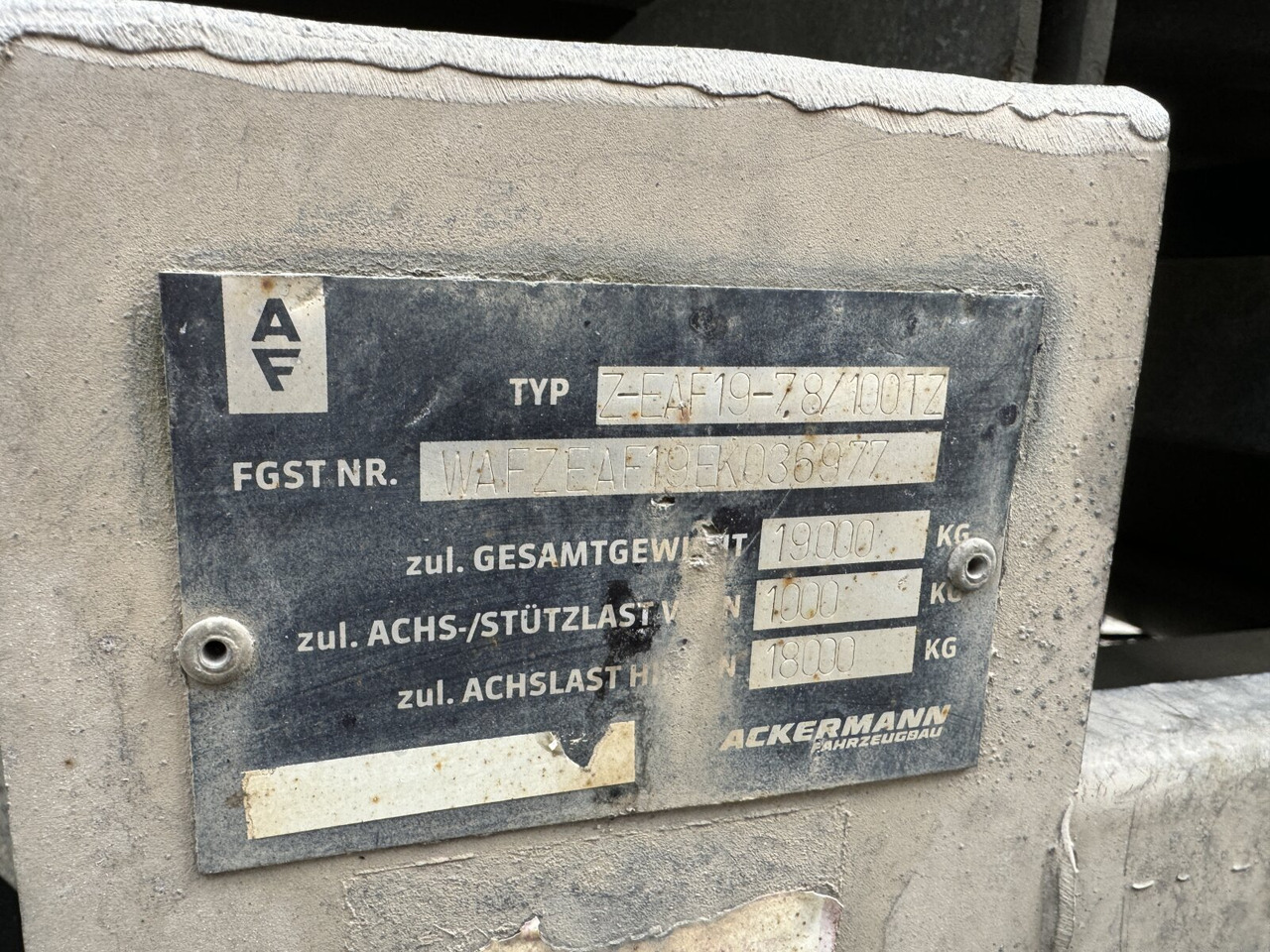 Ackermann Z-EAF 19-7,8/100TZ Z-EAF 19-7,8/100TZ, Verzinkt - مقطورة بصندوق مغلق: صورة 3 Ackermann Z-EAF 19-7,8/100TZ Z-EAF 19-7,8/100TZ, Verzinkt - مقطورة بصندوق مغلق: صورة 3