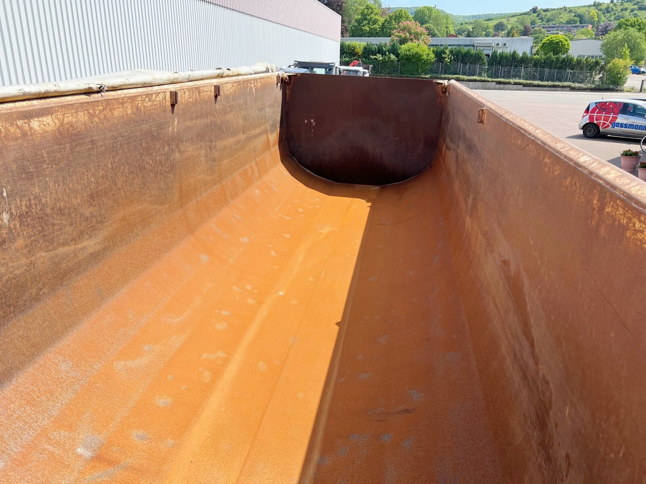 نصف مقطورة قلابة Carnehl CHKS/HH CHKS/HH, Stahlmulde ca. 26m³, Liftachse: صورة 10 نصف مقطورة قلابة Carnehl CHKS/HH CHKS/HH, Stahlmulde ca. 26m³, Liftachse: صورة 10