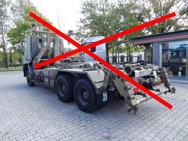EuroTrakker 260E44W 6X6 EuroTrakker 260E44W 6X6, Retarder, ADR - شاحنة بهيكل معدني للمقصورة: صورة 3 EuroTrakker 260E44W 6X6 EuroTrakker 260E44W 6X6, Retarder, ADR - شاحنة بهيكل معدني للمقصورة: صورة 3