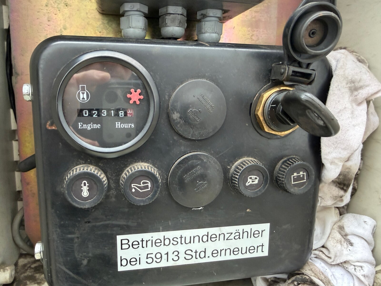 Faehndrich AG TKS-Z13 Asphaltkocher Faehndrich AG TKS-Z13 Asphaltkocher - موزع الأسفلت: صورة 2 Faehndrich AG TKS-Z13 Asphaltkocher Faehndrich AG TKS-Z13 Asphaltkocher - موزع الأسفلت: صورة 2