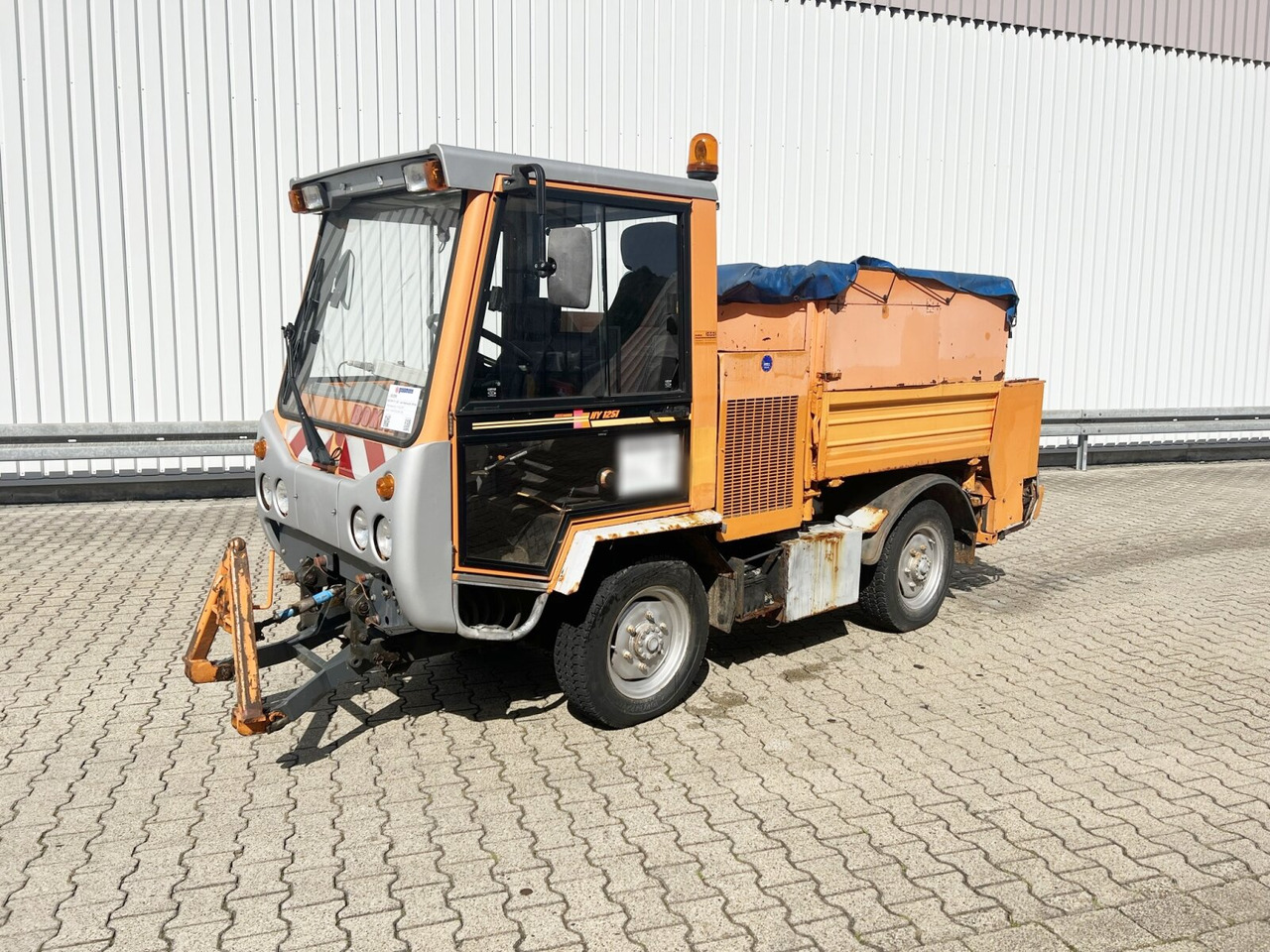 HY 1251 / 4x4 Bokimobil, Winterdienst, Kehr/Saugmaschine KIEFER HY 1251 / 4x4 Bokimobil, Winterdienst - جرار خدمات بلدية: صورة 1 HY 1251 / 4x4 Bokimobil, Winterdienst, Kehr/Saugmaschine KIEFER HY 1251 / 4x4 Bokimobil, Winterdienst - جرار خدمات بلدية: صورة 1